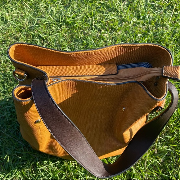 NWOT! Brown/tan beautiful bag! - Picture 3 of 11